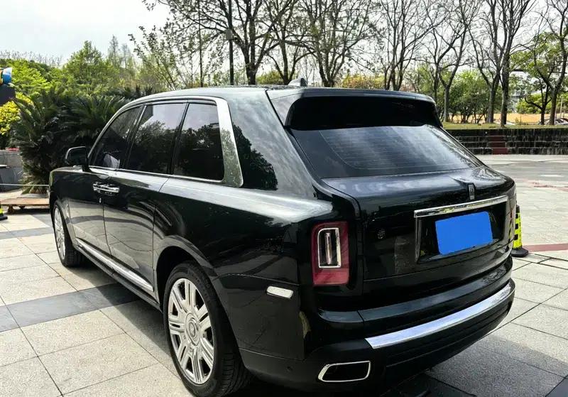 2023 Cullinan 6.7T Automatic AWD 4-seater — миниатюра 3