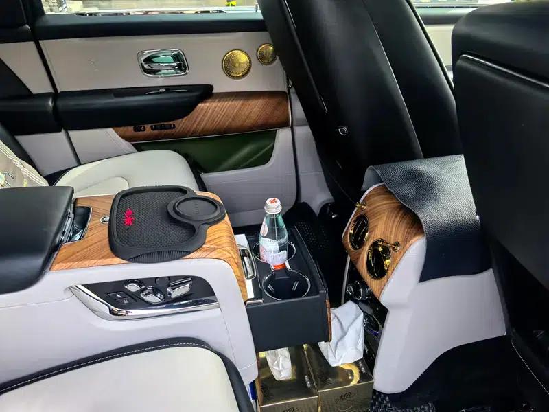 2023 Cullinan 6.7T Automatic AWD 4-seater — миниатюра 10