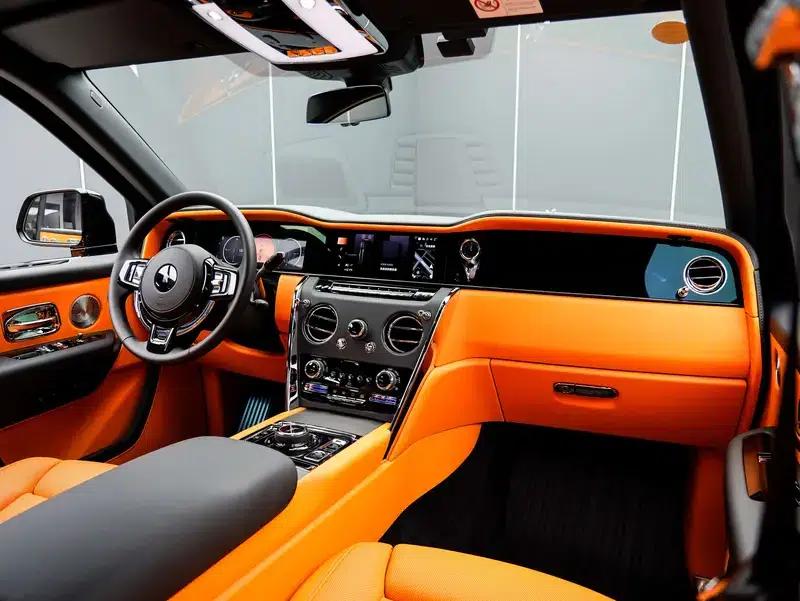 2024 Cullinan, four-seater version — миниатюра 23