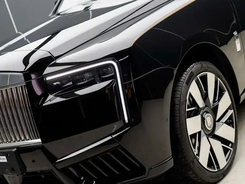 2024 Cullinan, four-seater version — миниатюра 6