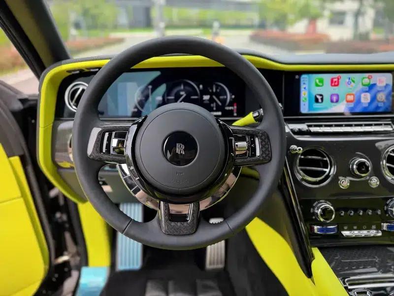 2025 Cullinan Series II Black Badge Disruptor — миниатюра 11