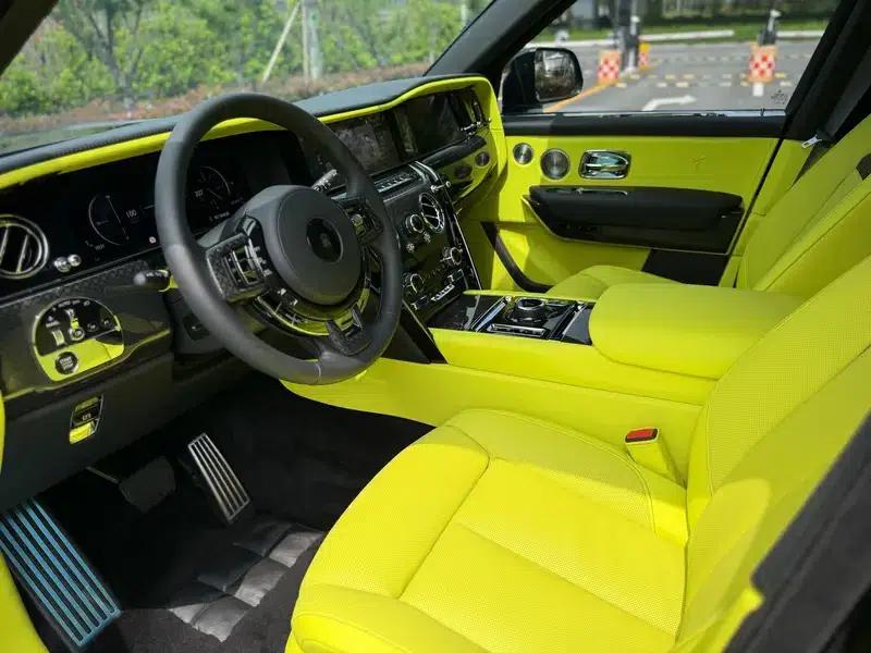 2025 Cullinan Series II Black Badge Disruptor — миниатюра 15