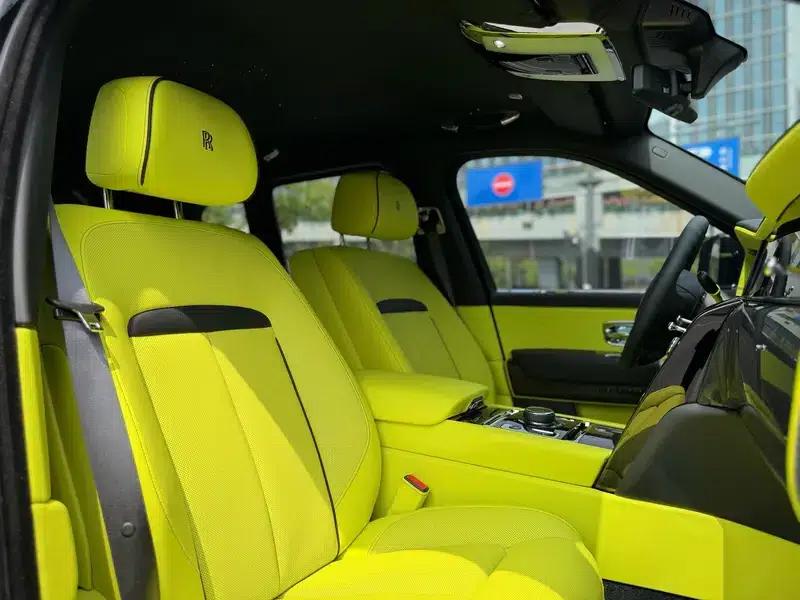 2025 Cullinan Series II Black Badge Disruptor — миниатюра 21