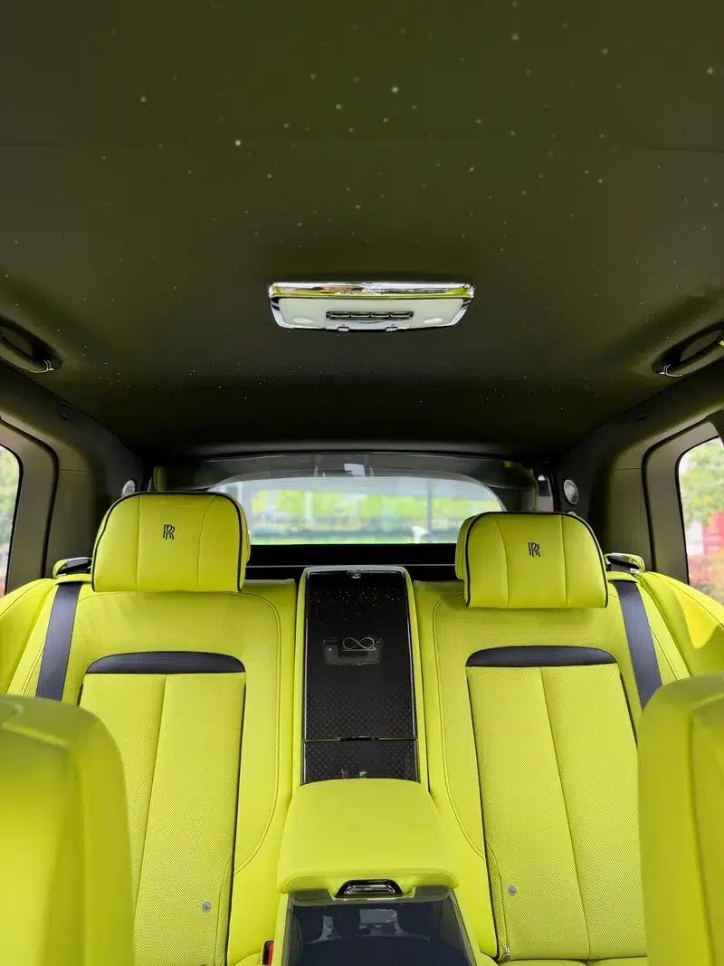 2025 Cullinan Series II Black Badge Disruptor — миниатюра 8