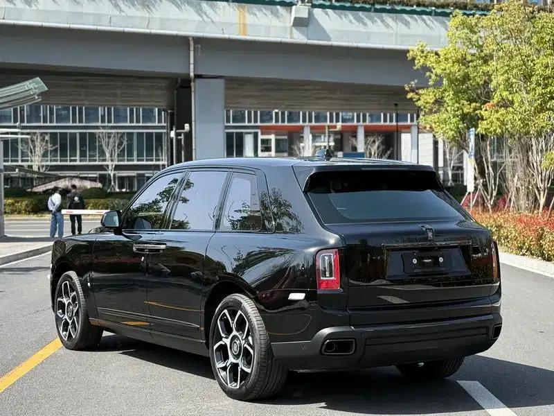 2024 Cullinan, four-seater version — миниатюра 4