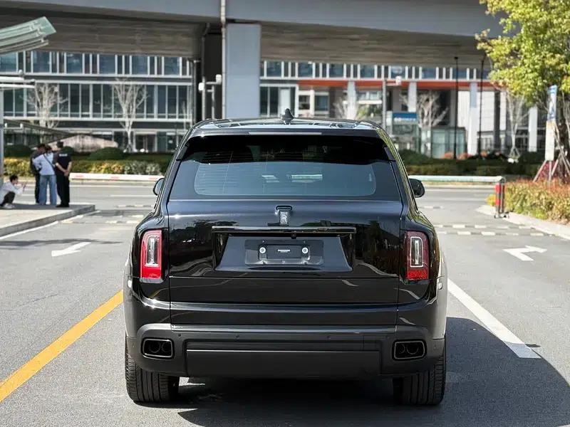 2024 Cullinan, four-seater version — миниатюра 5