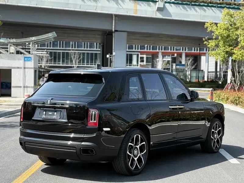 2024 Cullinan, four-seater version — миниатюра 6