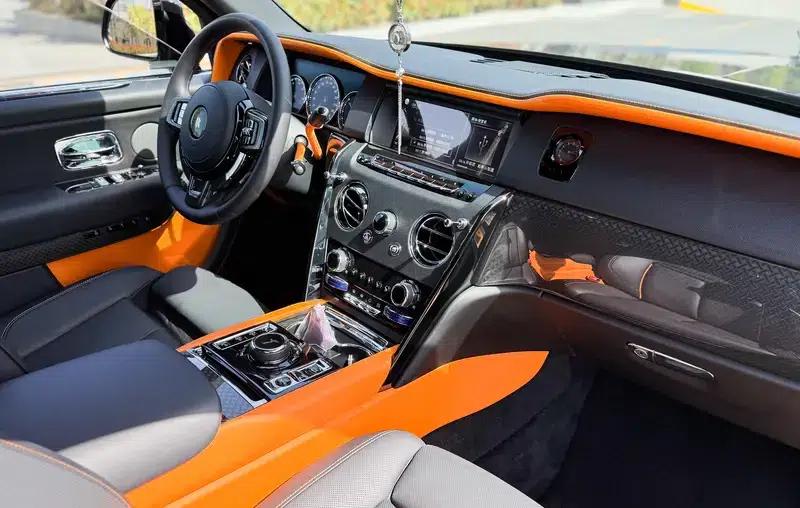 2024 Cullinan, four-seater version — миниатюра 9