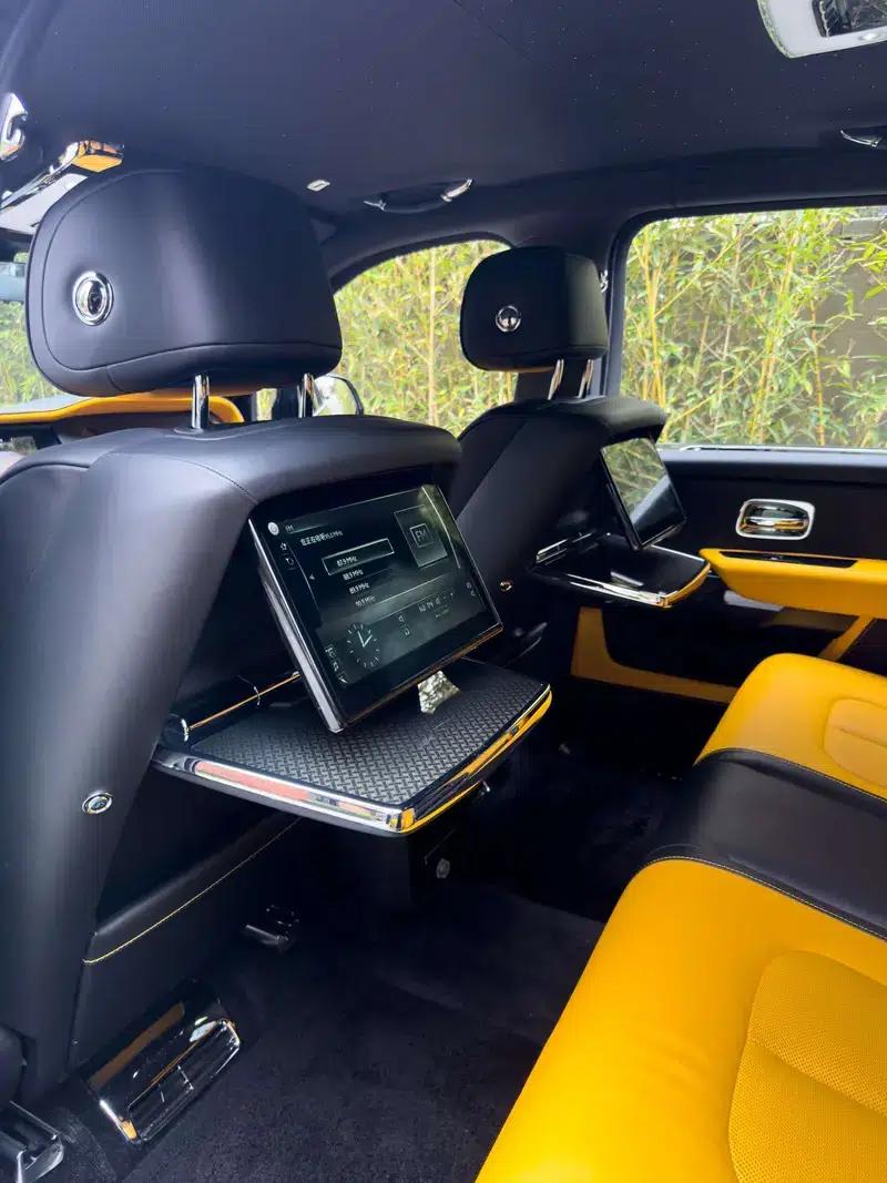 2020 Cullinan Black Badge — миниатюра 16