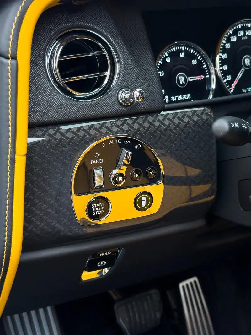 2020 Cullinan Black Badge — миниатюра 17