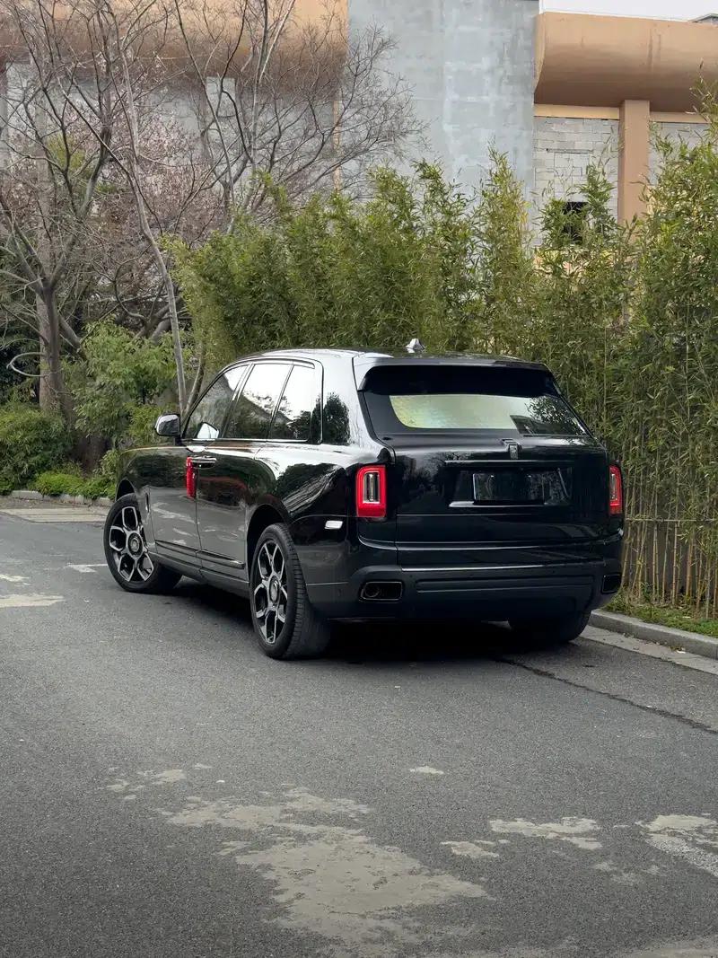 2020 Cullinan Black Badge — миниатюра 4