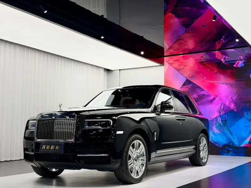 2018 Cullinan, four-seater version — миниатюра 1