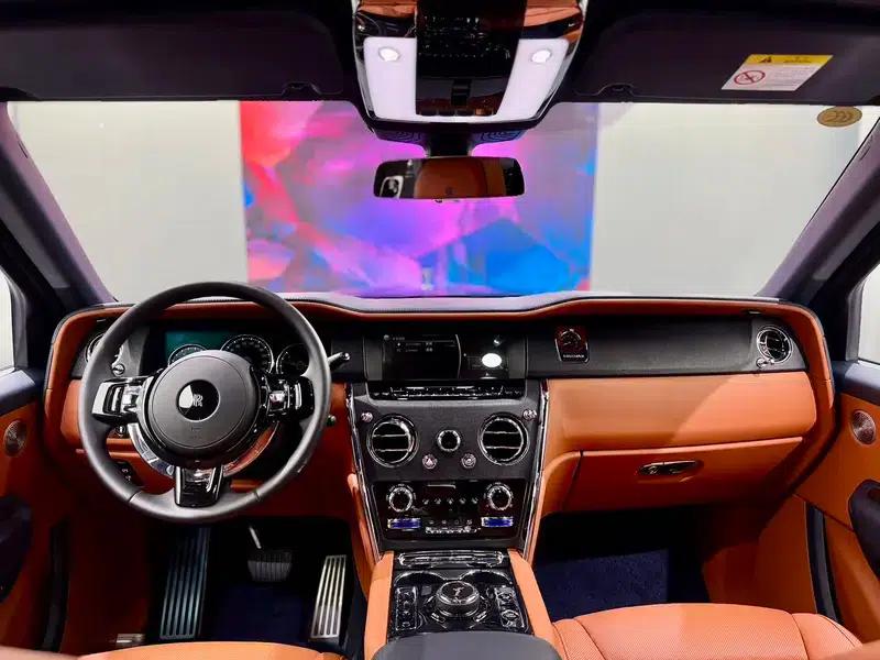 2018 Cullinan, four-seater version — миниатюра 16