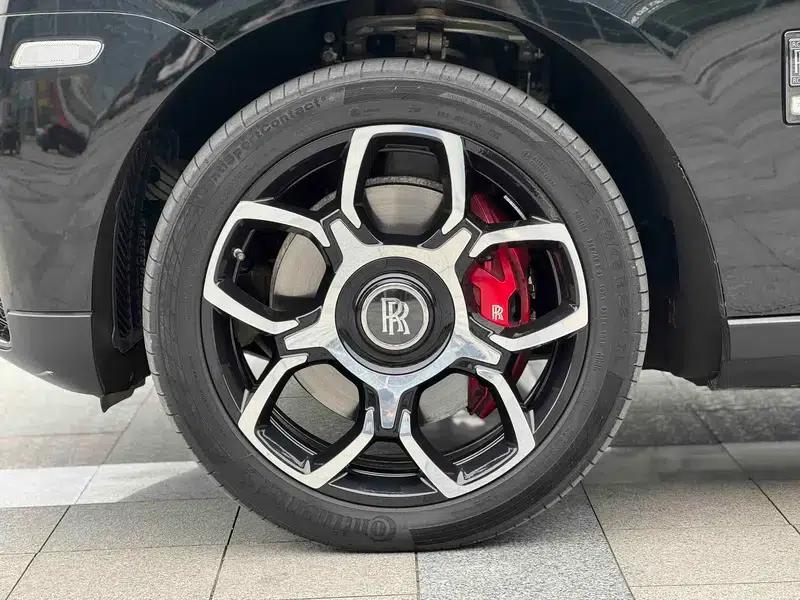 2020 Cullinan Black Badge — миниатюра 12