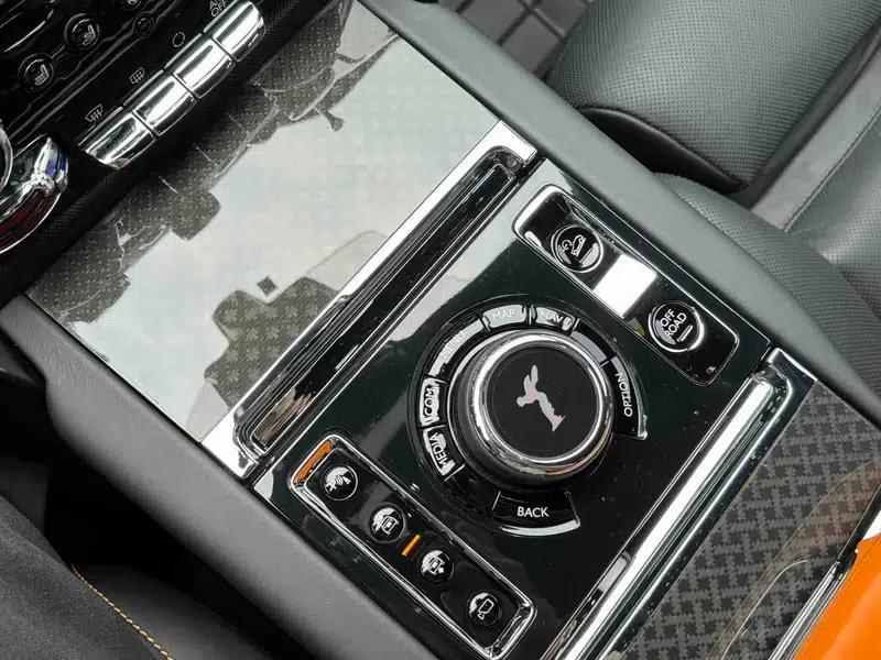 2020 Cullinan Black Badge — миниатюра 14