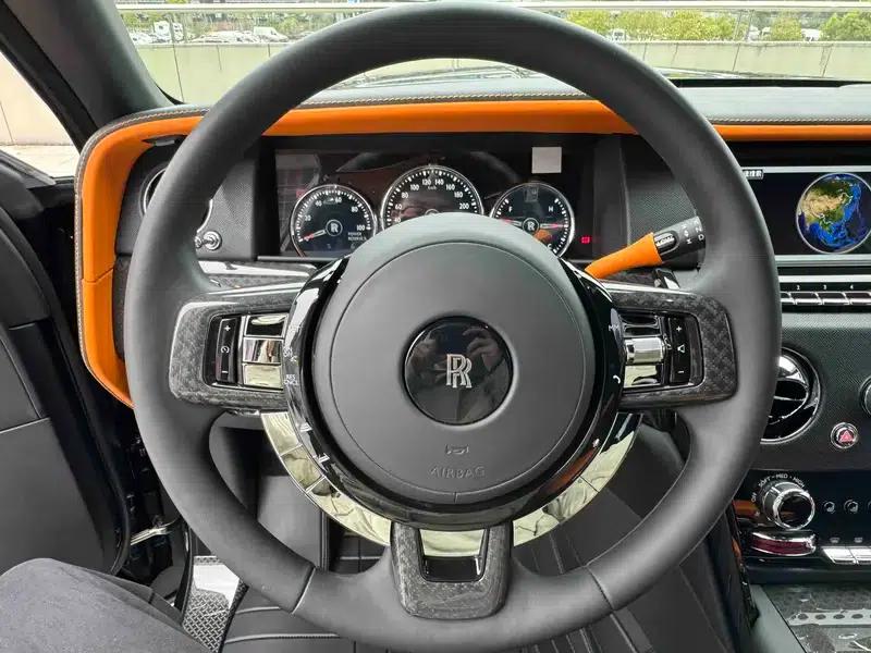 2020 Cullinan Black Badge — миниатюра 20