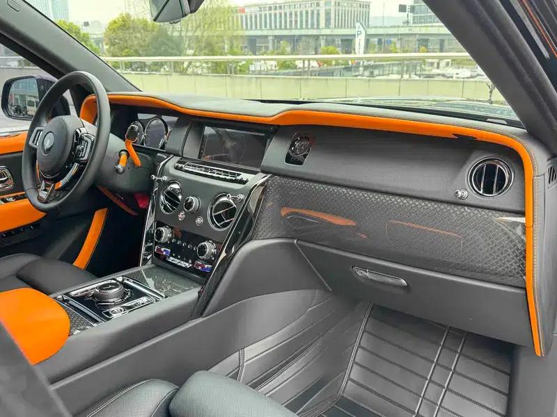 2020 Cullinan Black Badge — миниатюра 21