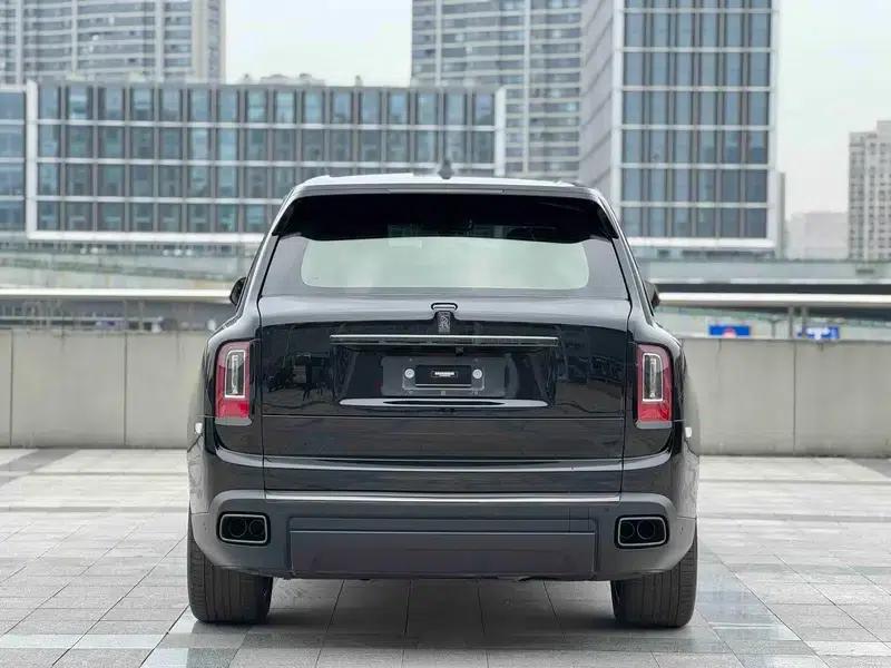 2020 Cullinan Black Badge — миниатюра 6