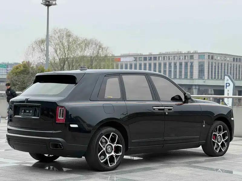 2020 Cullinan Black Badge — миниатюра 7