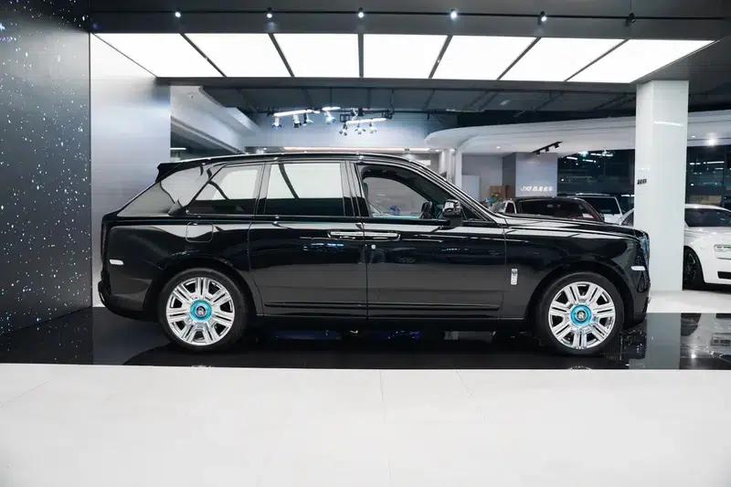 2018 Cullinan 5-seater — миниатюра 4
