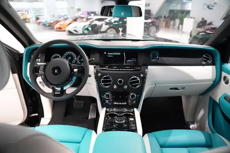 2018 Cullinan 5-seater — миниатюра 10