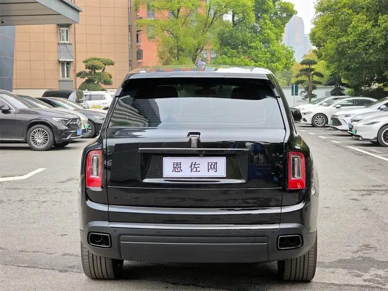 2024 Cullinan Black Badge — миниатюра 5