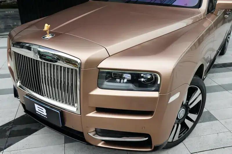 2018 Cullinan, four-seater version — миниатюра 12