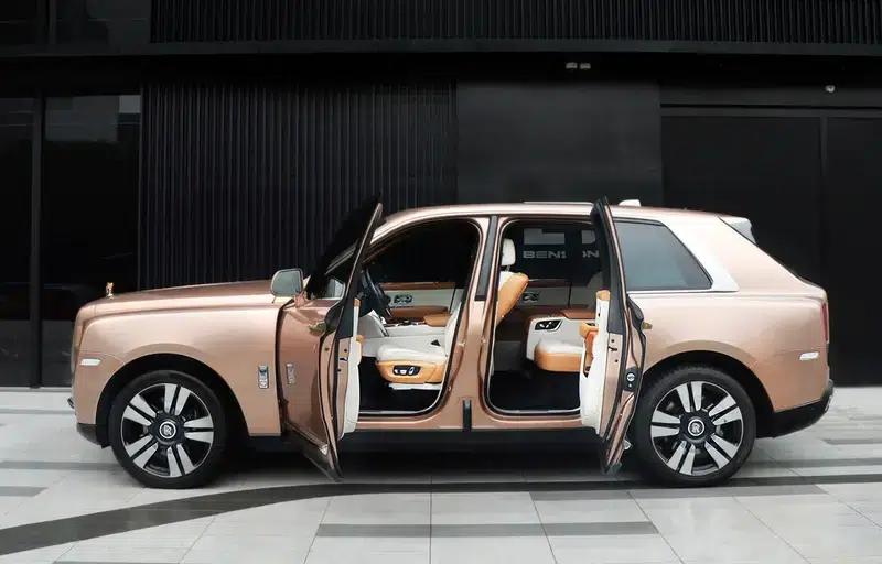 2018 Cullinan, four-seater version — миниатюра 4