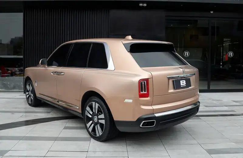 2018 Cullinan, four-seater version — миниатюра 5
