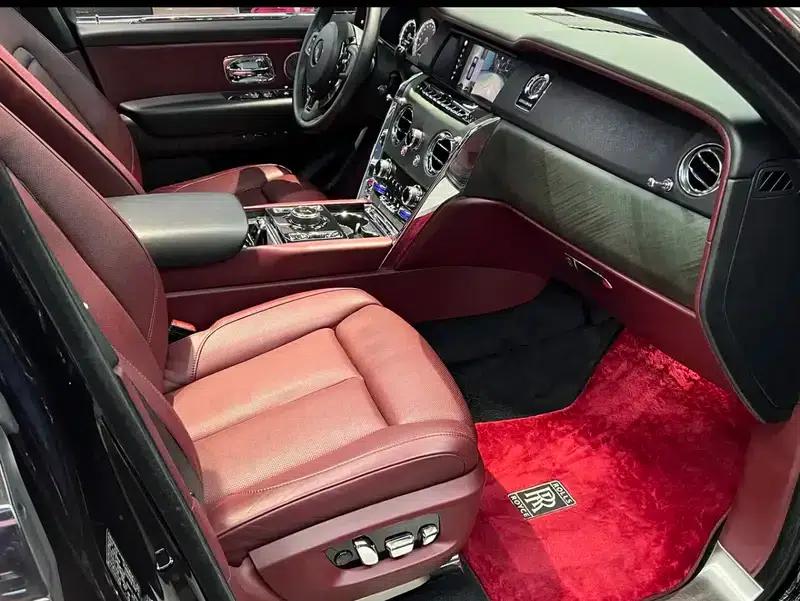 2018 Cullinan 5-seater — миниатюра 5
