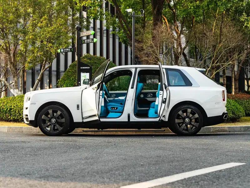 2018 Cullinan 5-seater — миниатюра 8