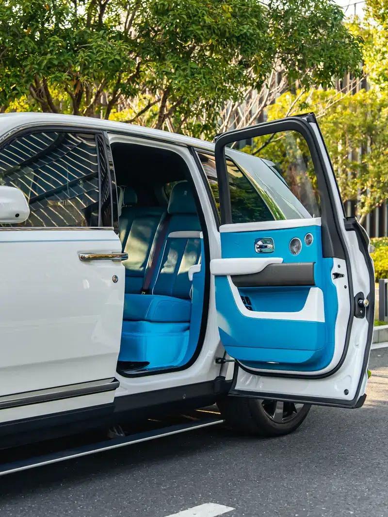 2018 Cullinan 5-seater — миниатюра 10