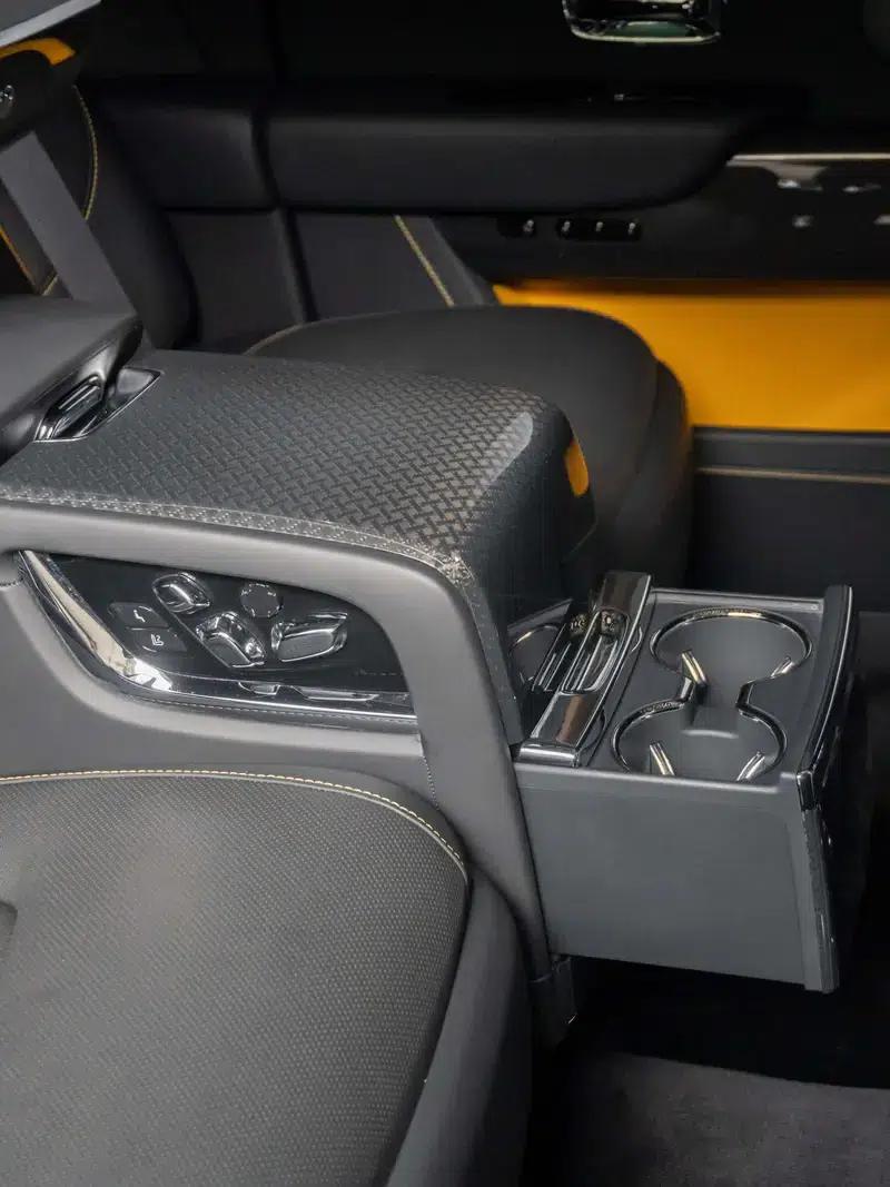 2020 Cullinan Black Badge — миниатюра 14