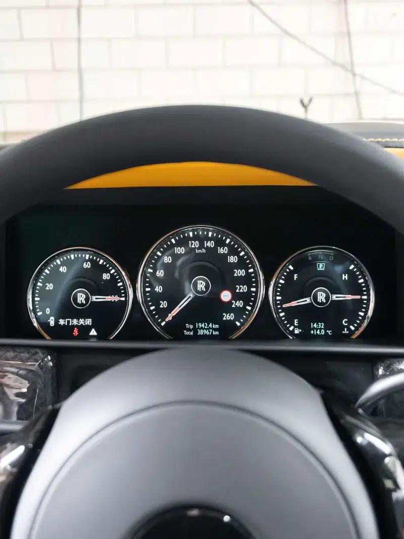 2020 Cullinan Black Badge — миниатюра 21