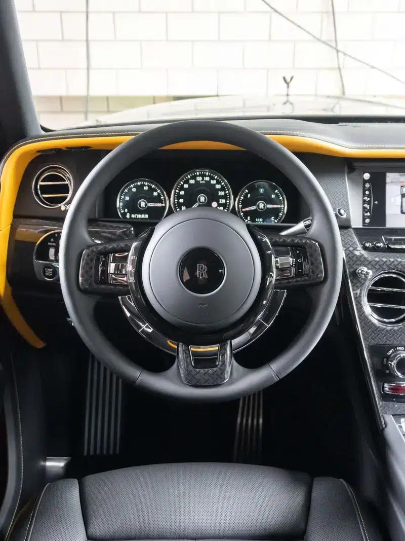 2020 Cullinan Black Badge — миниатюра 24