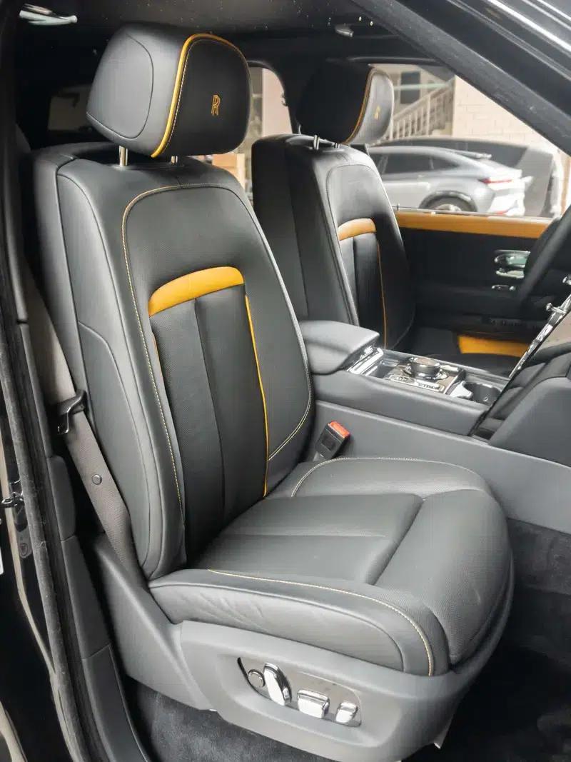 2020 Cullinan Black Badge — миниатюра 27
