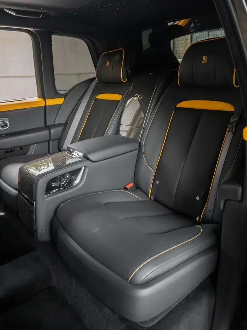 2020 Cullinan Black Badge — миниатюра 28