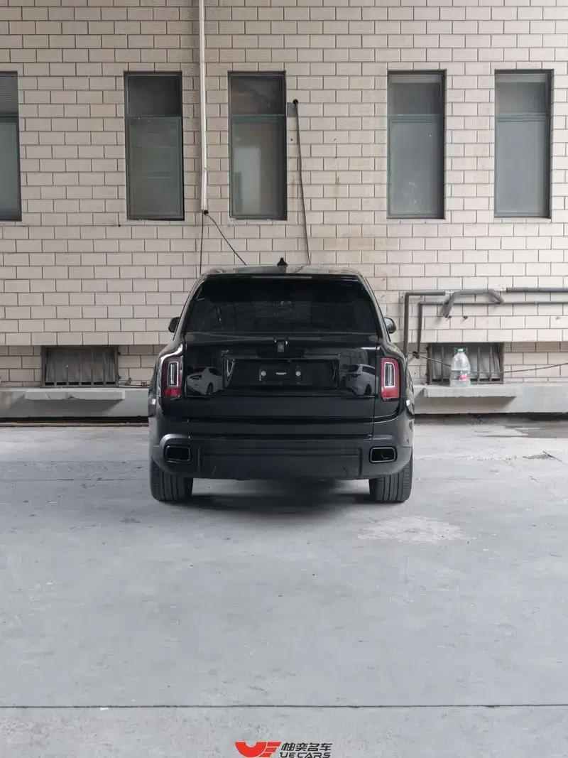 2020 Cullinan Black Badge — миниатюра 5