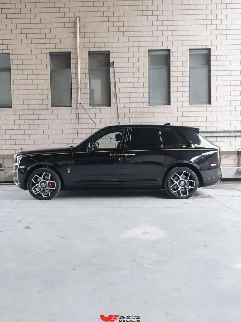 2020 Cullinan Black Badge — миниатюра 9