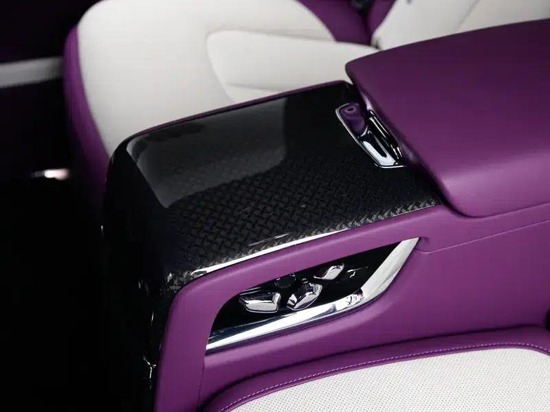 2020 Cullinan Black Badge — миниатюра 12