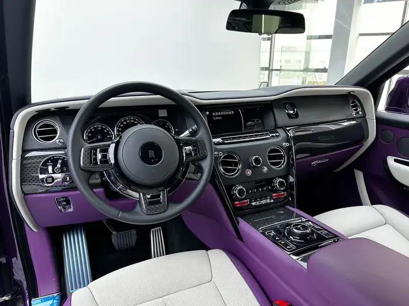 2020 Cullinan Black Badge — миниатюра 17