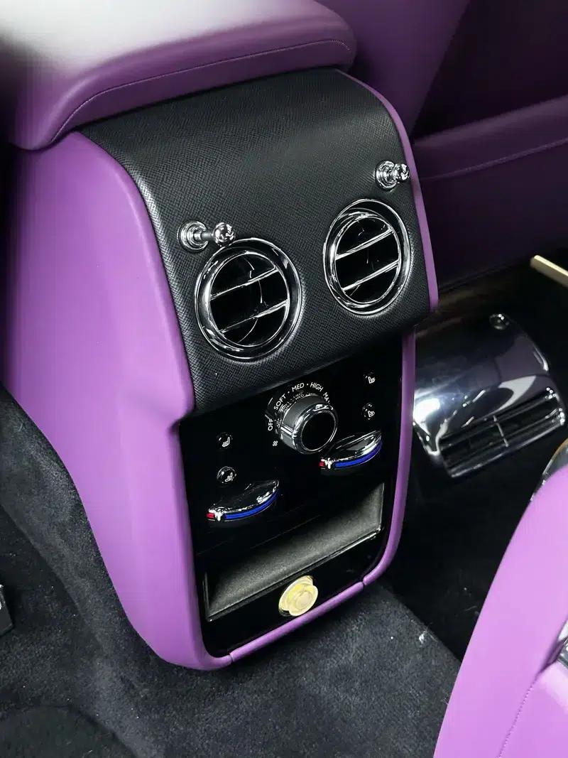 2020 Cullinan Black Badge — миниатюра 18