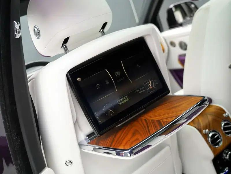 2018 Cullinan, four-seater version — миниатюра 15
