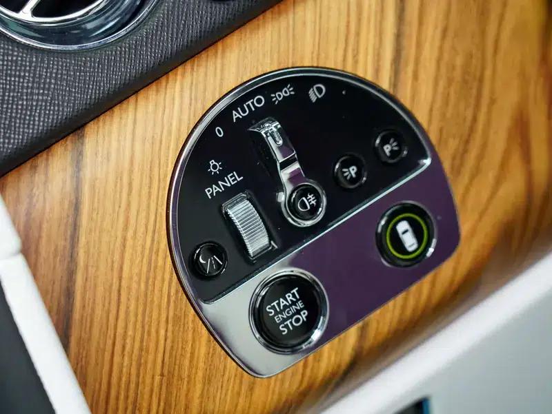 2018 Cullinan, four-seater version — миниатюра 8
