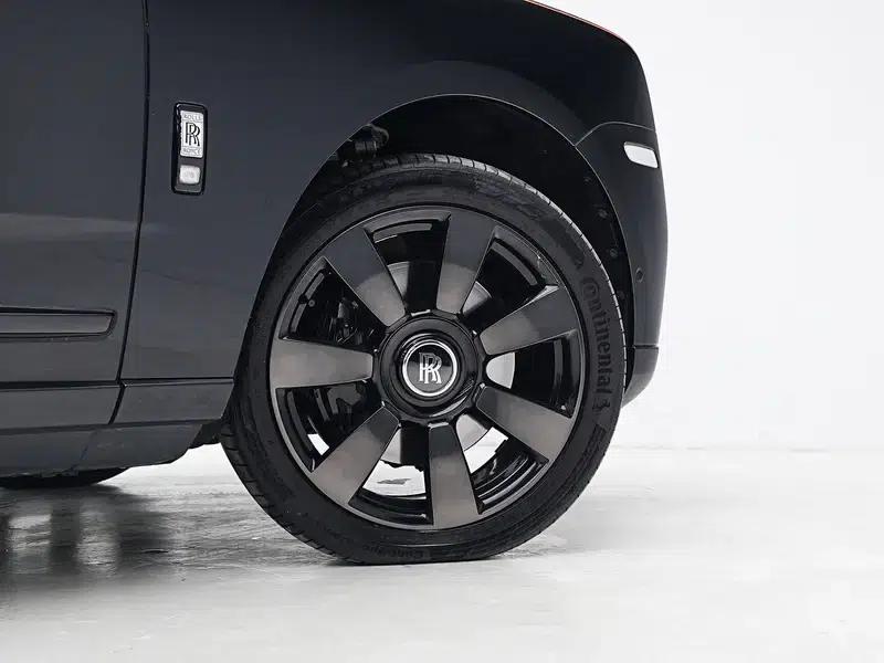 2018 Cullinan, four-seater version — миниатюра 15