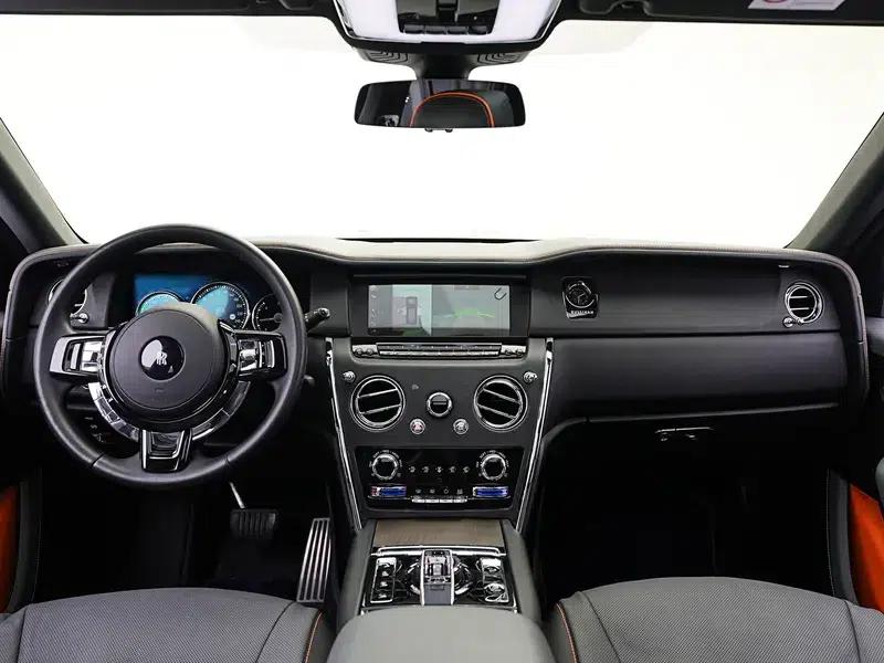 2018 Cullinan, four-seater version — миниатюра 17