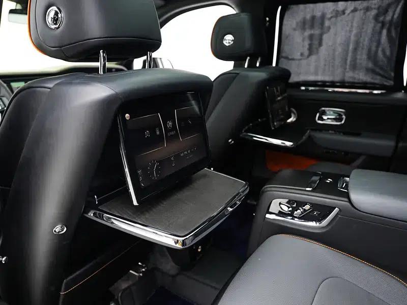 2018 Cullinan, four-seater version — миниатюра 20