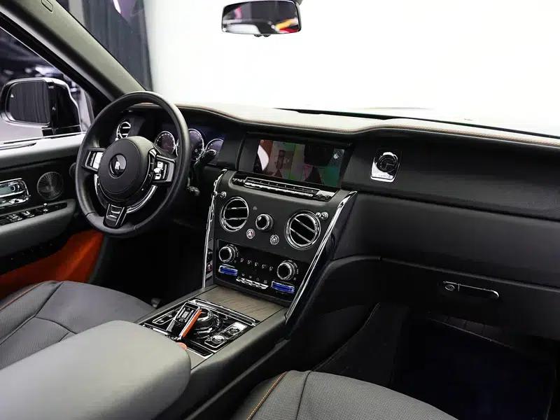 2018 Cullinan, four-seater version — миниатюра 21