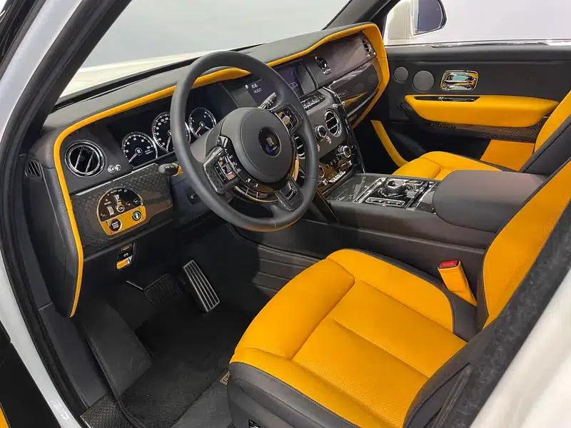 2020 Cullinan Black Badge — миниатюра 6