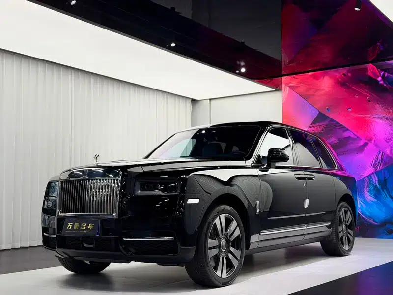 2024 Cullinan, four-seater version — миниатюра 1